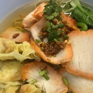 ชายสี่ บะหมี่เกี๊ยว สาขา ป่าไม้