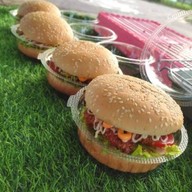 Aon aon สลัดผักสด