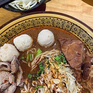 ก๋วยเตี๋ยวเรือทองสยาม รัชดา