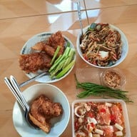 เมนูของร้าน ส้มตำเจ๊เอียง