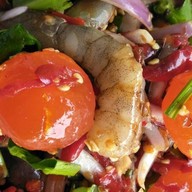 ยำยกนิ้ว