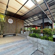 ป้าจุ๋มขนมหวาน สะพานหิน