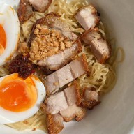 ก๋วยเตี๋ยวหมูจอมพล