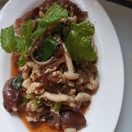 กินยัง ส้มตำ ยำ&ตามสั่ง