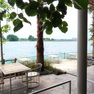 บรรยากาศ Palm Lakes C&B