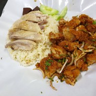 เมนูของร้าน ข้าวมันไก่อัศวิน