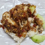 บ้านนงลักษณ์ข้าวมันไก่