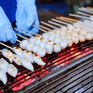 เจ๊ตึ๋งลูกชิ้นปิ้ง ตลาดนัดหาดวอน เปิดเฉพาะ วันจันทร์ กับ วันศุกร์