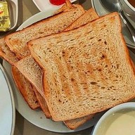 โรงแรมเจริญโฮเต็ล
