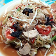 หมุ่ยมุ่ยส้มตำไก่ทอด