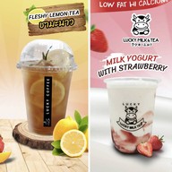 LUCKY MILK&TEA Robinson Sriracha (ชื่อร้านHiicha) ชั้น3ข้างบันไดเลื่อนคู่ซ้ายมือ )