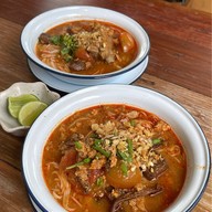 เมนูของร้าน ละอ่อนน้ำเงี้ยวอาหารเหนือ สุขาภิบาล5