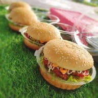 Aon aon สลัดผักสด