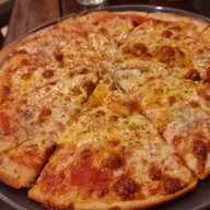 เมนูของร้าน Bell's Pizzeria