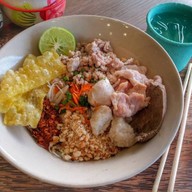 ข้าวหมูทอดลุงชัย