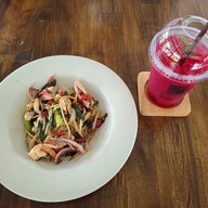 Blackboxx cafe’ & bistro