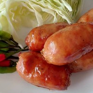 ไส้กรอกอีสานหมู น้ำฝน อาหารทานเล่น