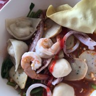 ต้อมก๋วยเตี๋ยวปลาท่าอุเทน ท่าอุเทน