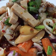 ตาลตำ-ยำแซ่บ & กะหรี่ปั๊บนายตั้ม ไสวประชาราษฎร์ 13