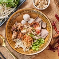 ก๋วยเตี๋ยวเรือทองสยาม รัชดา