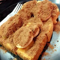 First cup coffee & ปังย่างกระทะ บ้านกล้วย-ไทรน้อย