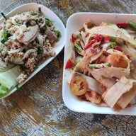 เมนูของร้าน ครัวร่มไม้