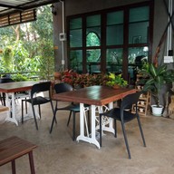 บรรยากาศ บ้านจ๋า คาเฟ่