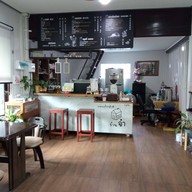 บรรยากาศ บ้านจ๋า คาเฟ่