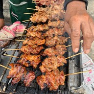 เมนูของร้าน หมูปิ้งสน.พลับพลาไชย