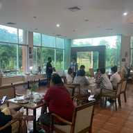 มวกเหล็กฟอเรสต์รีสอร์ท