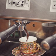 โรงคั่วกาแฟยายเพ็ญ มะลิวัลย์
