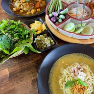 หนมจีน ณ ภูเก็ต (กรุงเทพ)