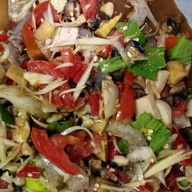 ไทยอีสานยำแซ่บ