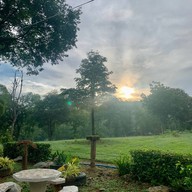 มวกเหล็กฟอเรสต์รีสอร์ท