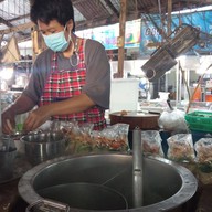บรรยากาศ ป้าผา บะหมี่แห้ง