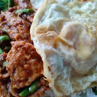 ครัวแม่น้อย