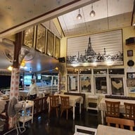 บรรยากาศ Steve Café & Cuisine Dhevet Branch (สตีฟ คาเฟ่ แอนด์ ครุยซีน สาขา เทเวศร์) เทเวศร์