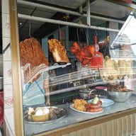 ป.โภชนา (ร้านปอข้าวมันไก่)