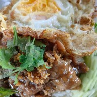 ครัวแม่น้อย