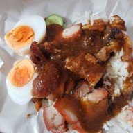 เมนูของร้าน รุ่งสุรีย์โภชนา
