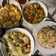 ครูหมู(ร้านต้นตระกูลยมจินดา)