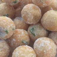 นกน้อยขนมไข่นกกะทาทอด,กล้วยทอด,ซาลาเปาไส้ถั่เหลือง