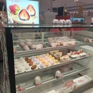 บรรยากาศ Tokyo Sweets เซ็นทรัลปิ่นเกล้า