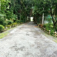 ห้วยขาแข้งคันทรี่โฮมรีสอร์ท