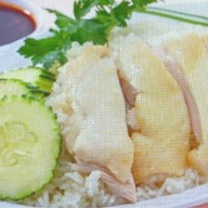 โกข้าวมันไก่ตอน & ก๋วยเตี๋ยวเรือ คู้บอน ซอย 4