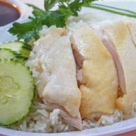 โกข้าวมันไก่ตอน & ก๋วยเตี๋ยวเรือ คู้บอน ซอย 4