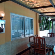 ห้วยขาแข้งคันทรี่โฮมรีสอร์ท