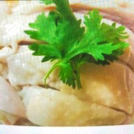 โกข้าวมันไก่ตอน & ก๋วยเตี๋ยวเรือ คู้บอน ซอย 4