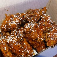 ต๊อกก๋า ไก่ทอดเกาหลี สาขาสวนหลวง Tteok-Ka Korean Fried Chicken 떡카 สวนหลวง