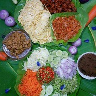 อิ่มละมุน ข้าวยำ สมุนไพร ปักษ์ใต้ & ข้าวคลุกกะปิ อาหาร สุขภาพ อาหาร จานเดียว